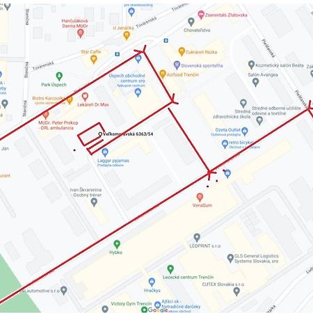 Slnecny Byt V Blizkosti Historickeho Centra Trenčín エクステリア 写真
